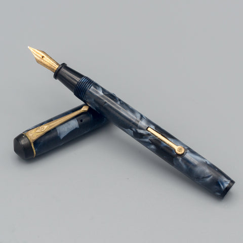 Conway Stewart 540 "Dinkie" (Blue)
